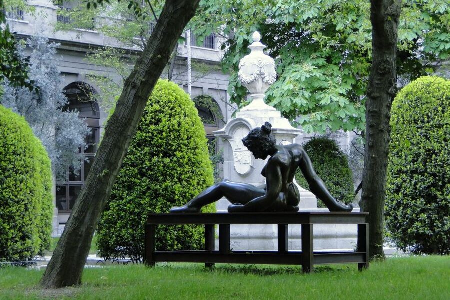 Madrid: Prado & Reina Sofia Museum Skip-the-Line Guided Tour - The lunch break between two demanding museums