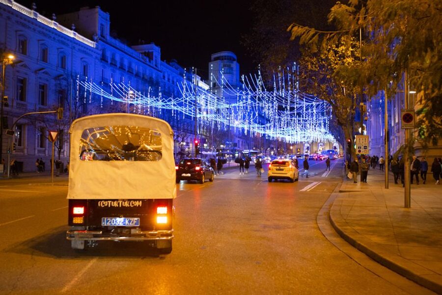 Madrid: Private Christmas Lights Tour by Eco Tuk-Tuk - Cibeles, the Bank of Spain, and Madrid’s Nighttime Center