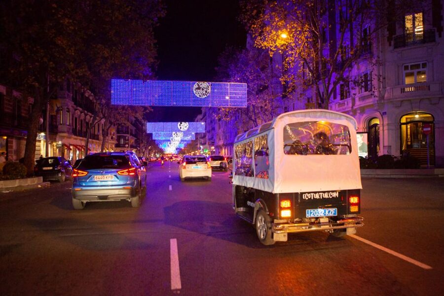 Madrid: Private Christmas Lights Tour by Eco Tuk-Tuk - Comfort, Weather, and Who Can Ride