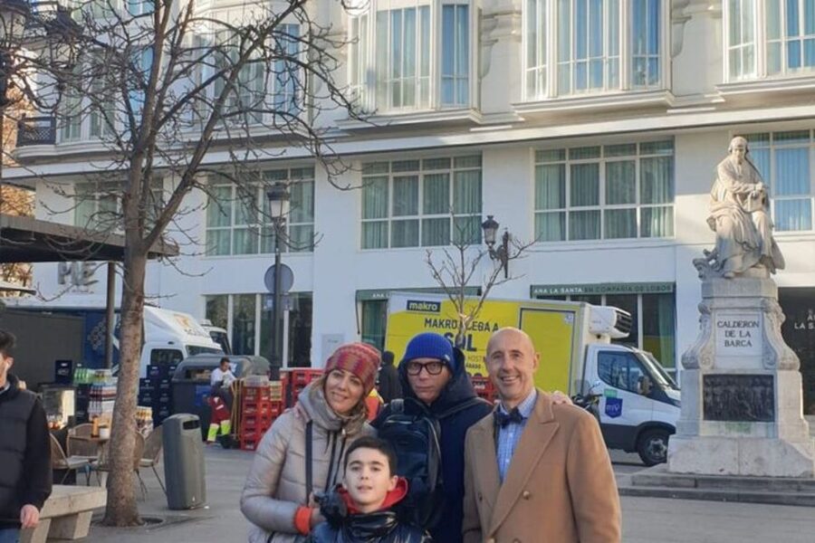 Madrid: Private custom tour with a local guide - Why the private format matters