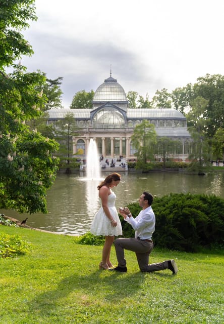 Madrid: Private Photo Tour with a Professional Photographer - Plaza de la Villa recalls older Madrid