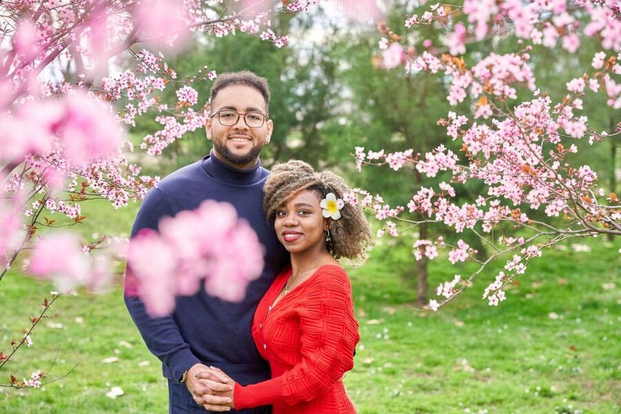 Madrid: Private Photoshoot at the Retiro Park - The photo selection and editing process