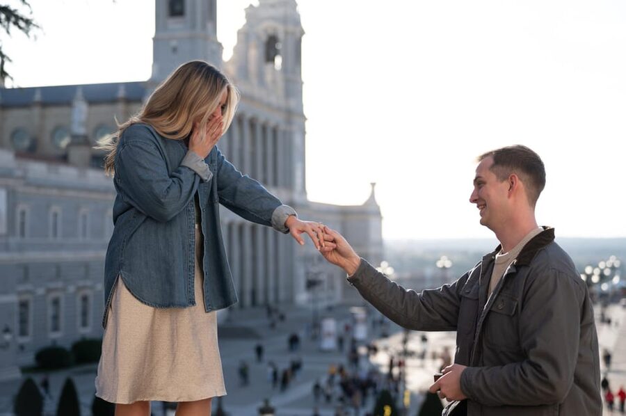 Madrid: Private Photoshoot with a Professional Photographer - Why a Madrid photoshoot can be worth the hour
