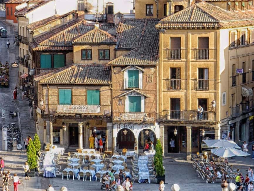 Madrid: Private Segovia Day Trip with Local Guide - Key points at a glance