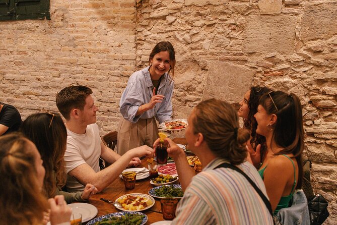 Madrid: Private Tapas & Wine Food Walking Tour in La Latina - Finishing with churros near Calle de San Martín