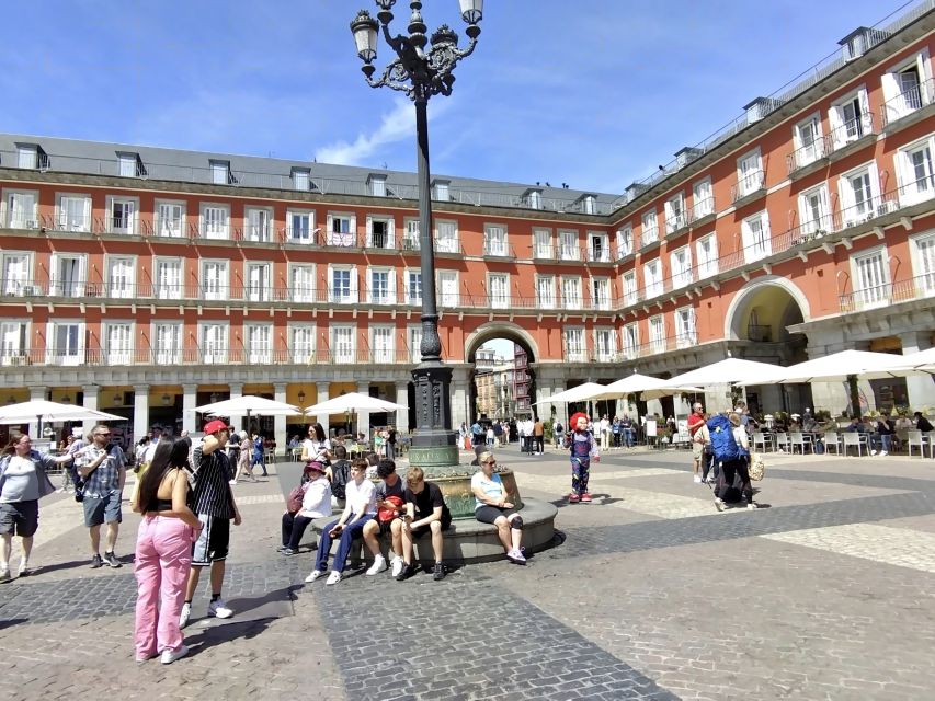 Madrid Private tour: Royal Palace & Cathedral & Old city - Walking Madrid’s old quarter by its famous squares