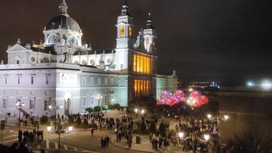 Madrid: Private Walking tour 2,5 hours or 5 hours - Key points at a glance