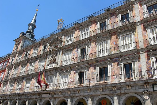 Madrid Private Walking Tour: Very Best of City Center - What the private format changes
