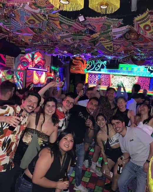 Madrid: Pub Crawl Madrid's Night Time - Club entry and the late-night finish