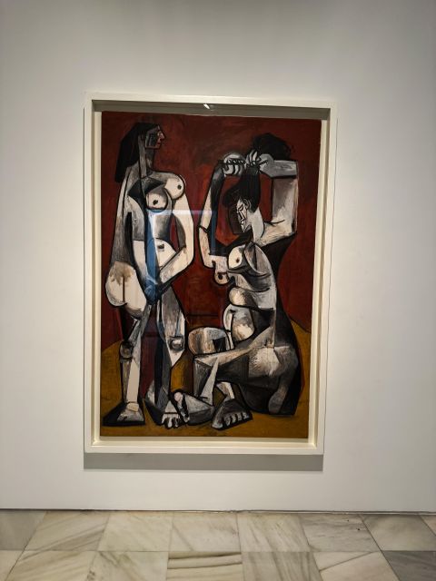Madrid: Reina Sofía Guided Tour with Skip-the-Line Tickets - Dalí, surrealism, and strange pictures that need context