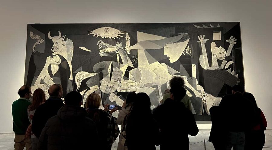 Madrid: Reina Sofía Guided Tour with Skip-the-Line Tickets - Meeting beside the crystal elevators