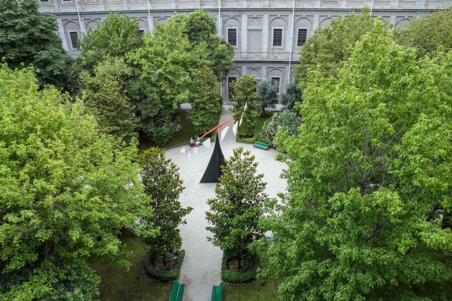Madrid: Reina Sofía Museum Entrance Ticket - Finding your way through the Nouvel courtyard