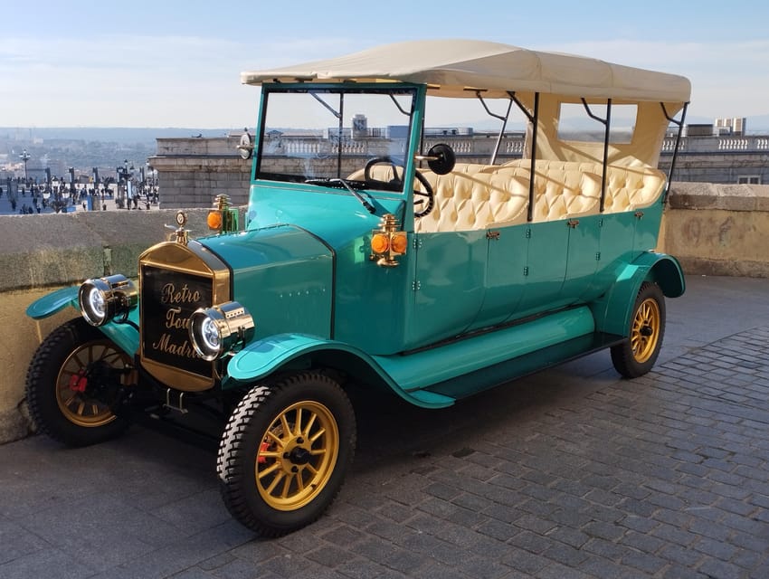 Madrid Retro Tour 120 min, old town, modern Madrid + surprise destination - Palacio and La Latina: Madrid’s older face