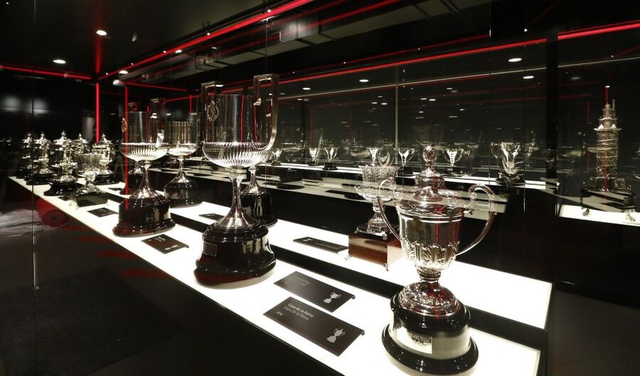 Madrid: Riyadh Air Metropolitano Stadium Guided Tour - Historic shirts and the changing Atlético crest