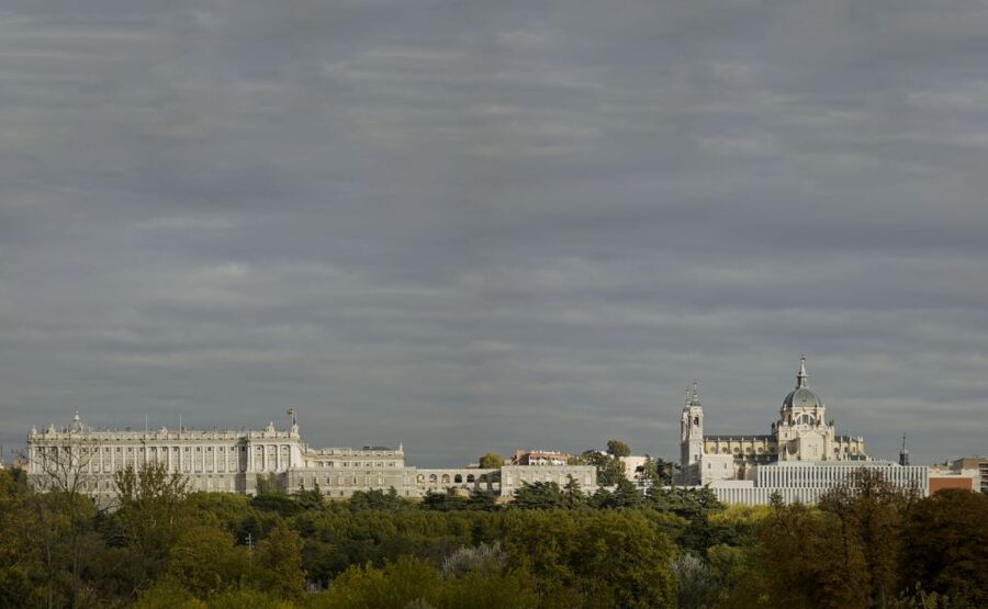Madrid: Royal Collections Gallery Entry Ticket - Royal buildings explained through models and film