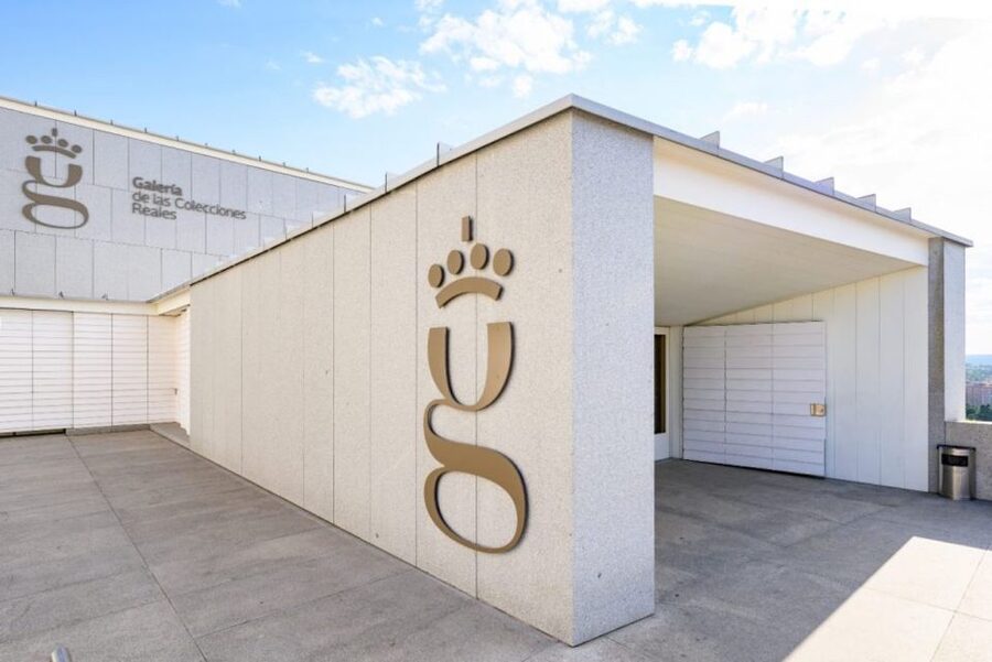 Madrid: Royal Collections Gallery Entry Ticket - Getting there from central Madrid