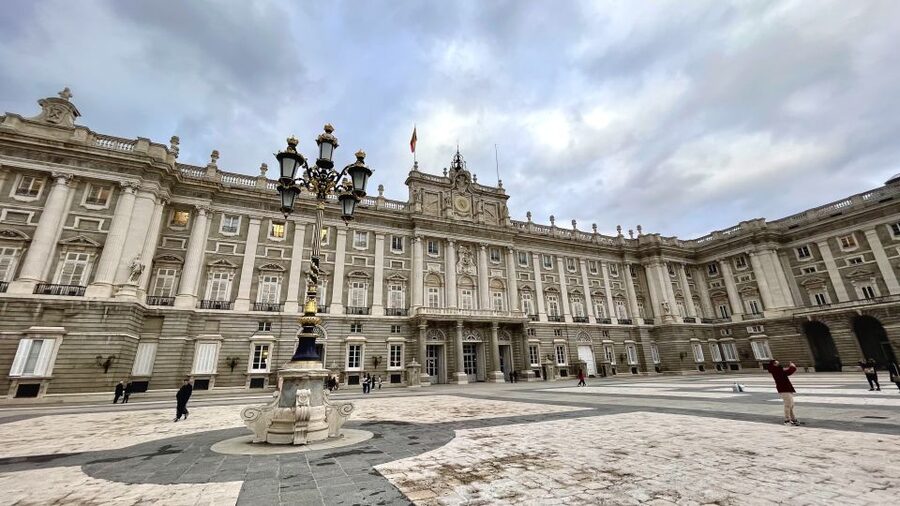 Madrid: Royal Palace Entry Ticket and Small Group Tour - Inside the Grand Staircase and state rooms