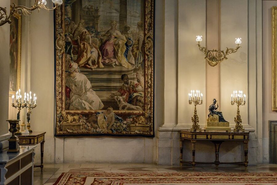 Madrid: Royal Palace Expert Guided Tour with Skip-the-Line - The Private Royal Apartments