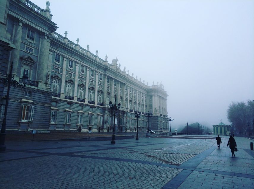 Madrid: Royal Palace & Prado Museum Private Tour - Seeing the Prado with an art historian