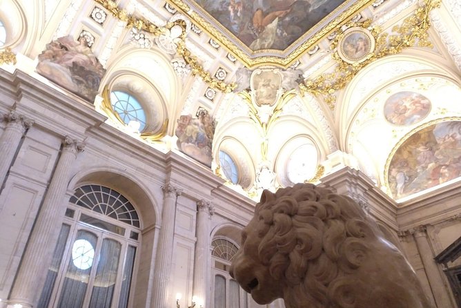 Madrid Royal Palace Private Tour with Skip-the-line Ticket - The 90-minute route through Madrid’s royal rooms