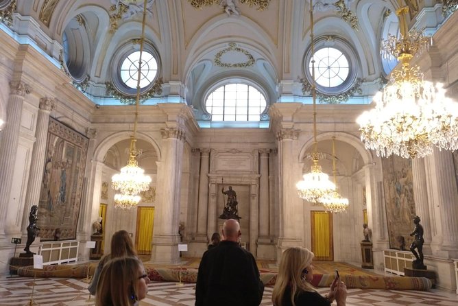 Madrid Royal Palace Private Tour with Skip-the-line Ticket - What the best guides add