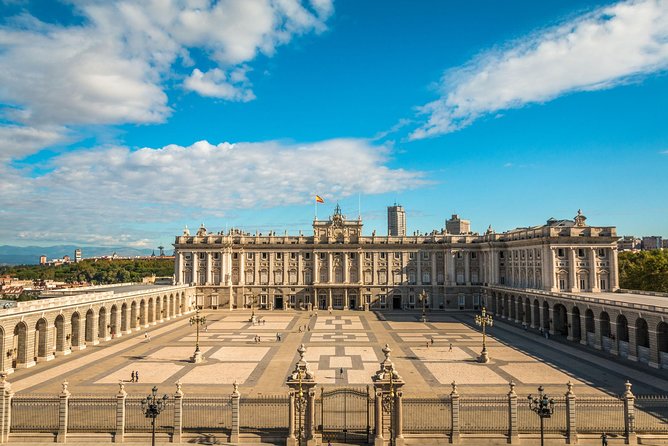 Madrid Royal Palace Private Tour with Skip-the-line Ticket - How the price compares with a self-guided visit