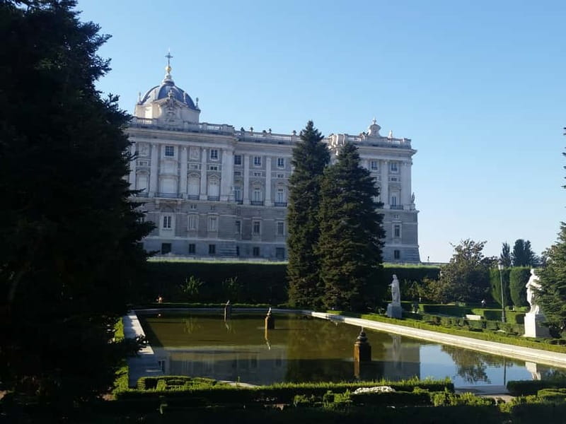 Madrid: Royal Palace Private Tour with Tickets - Who will get the most from this visit