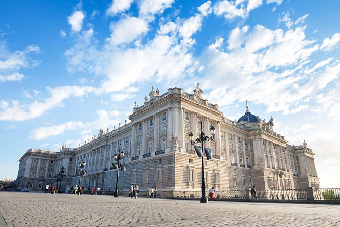 Madrid Royal Palace Professional Guided Tour with Skip the Line - What you can do after the guided portion