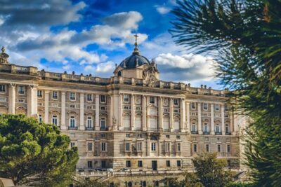 Royal Palace Skip-the-line Guided Tour