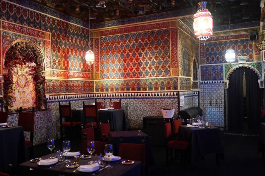 Madrid: Royal Palace Tour, Flamenco Show, & Tapas with Drink - The afternoon gap depends on your language