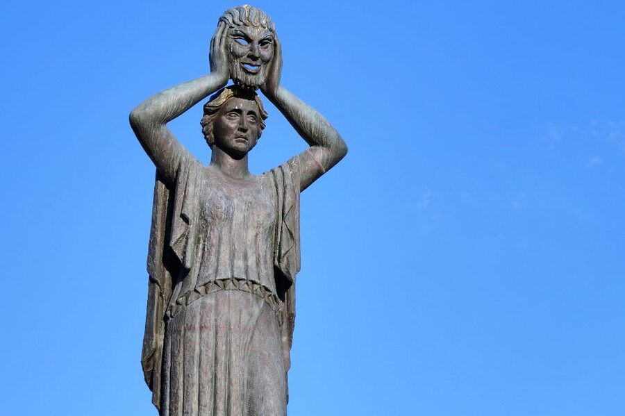 Madrid: Secrets of Retiro Park 2-Hour Walking Tour - The Fallen Angel Fountain