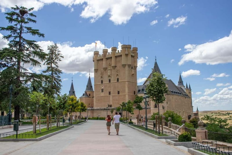 Madrid: Segovia & Ávila Full Day with Alcázar & Wall Tickets - Inside the Alcázar of Segovia