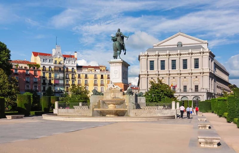 Madrid: Small-group historical walking tour - What $32 covers, and what it does not