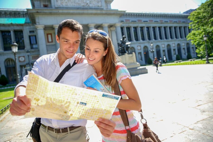 Madrid: Small Group of Prado Museum Tour & Optional Tapas - Entering the Prado and skipping the ticket line