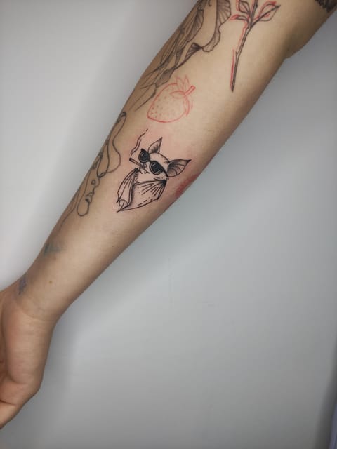 MADRID: SMALL TATTOO - Choosing a design in a one-hour session