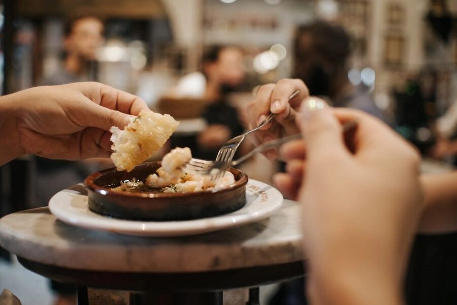 Madrid: Spanish Tapas Tour - Three Madrid stops, six plates, and a local view