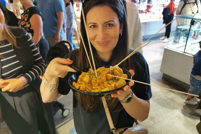 Madrid: Street Food Walking Tour in the Plaza Mayor Area - The Madrid Calamari Sandwich Stop