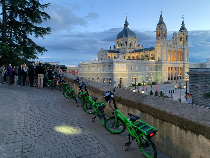 Madrid: Sunset and Night Lights Bike Tour - Why the sunset timing makes this Madrid ride special