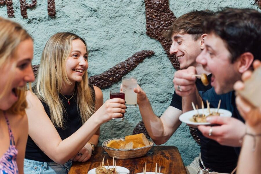 Madrid: Tapas Food Crawl with 6 Tapas and 4 Drinks - What the guide adds between bites