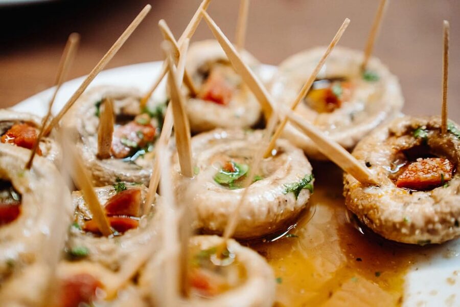 Madrid: Tapas, Taverns & History Tour - Casa Labra and the art of starting with vermouth