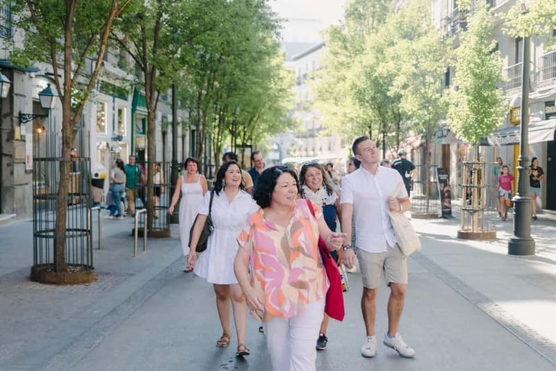 Madrid: Tapas Tour & Authentic Flamenco Experience - Learning to order tapas like a local