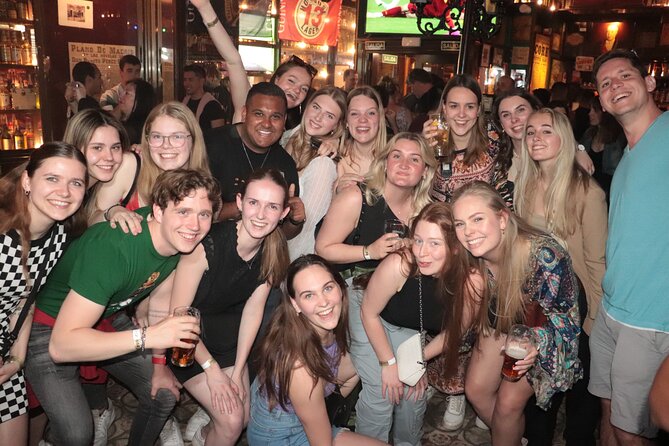 Madrid: Top Pub Crawl Madrid & Party - Starting at El Oso y el Madroño in Puerta del Sol