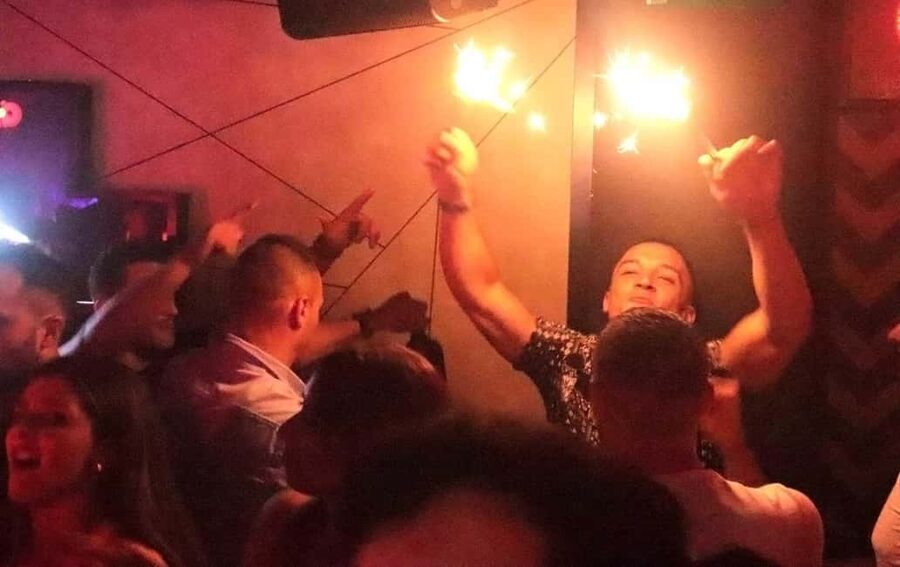 Madrid: Top Pub-Crawl with Drinks and Nightclub Entry - How the Madrid pub crawl works