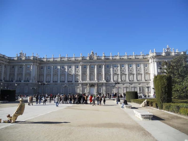 Madrid: Tour of the Historic City Center - Cava Baja, taverns, and the practical side of eating in Madrid