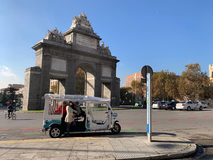 Madrid Tuk Tuk Welcoming Tour - Botín, Cava Baja, and La Latina