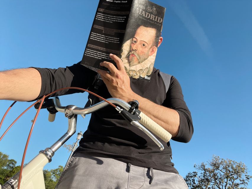 Madrid: Vintage Bike Rental with Tourist Map - Puerta del Sol and the heart of Madrid