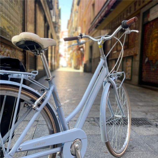 Madrid: Vintage Bike Rental with Tourist Map - How the eight-hour schedule works in practice
