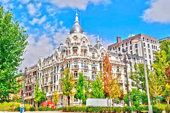 Madrid: VIP Royal Palace & Cathedral with tickets & hotel pickup - The experience is best for these visitors