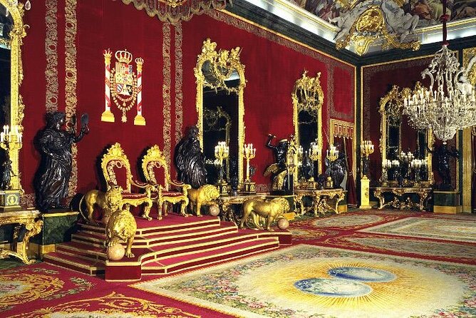 Madrid: VIP Royal Palace & Cathedral with tickets & hotel pickup - Plaza de Oriente and the royal setting