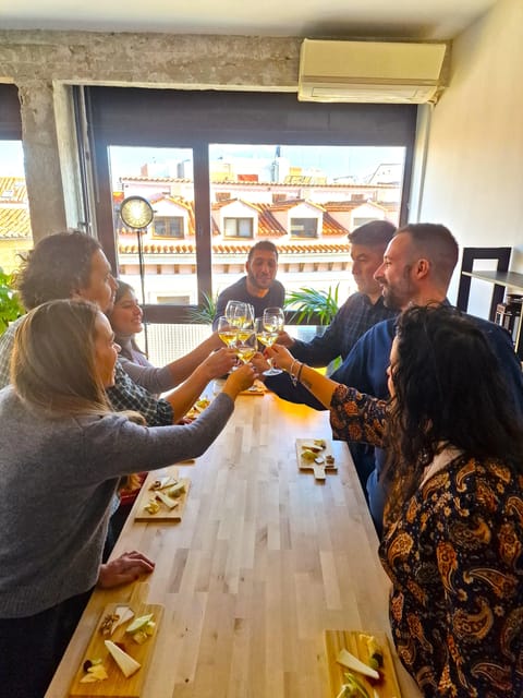 Madrid: Wine Tasting Experience with 4 Spanish Wines - Should you book this Madrid wine tasting?